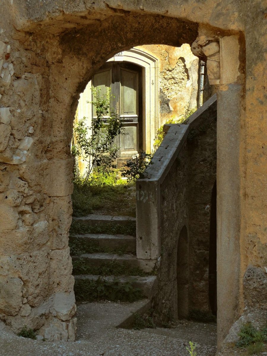 scale, molise, rocchetta volturno, borgo, alley, door, abandonment, molise, molise, molise, molise, molise